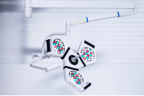 Trilux Aurinio L120/L160 Операційний світильник