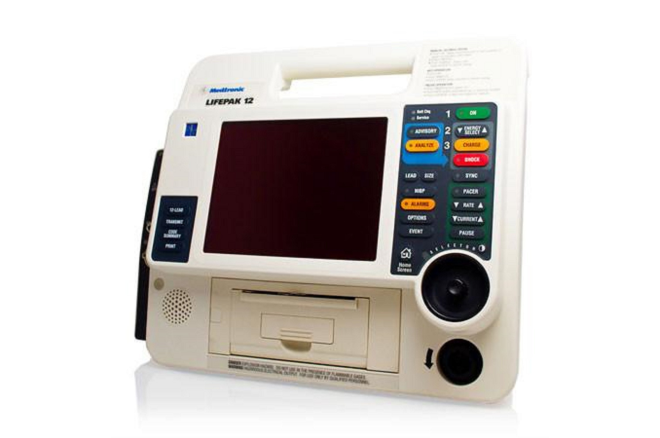 Дефібрилятор Medtronic Lifepak 12
